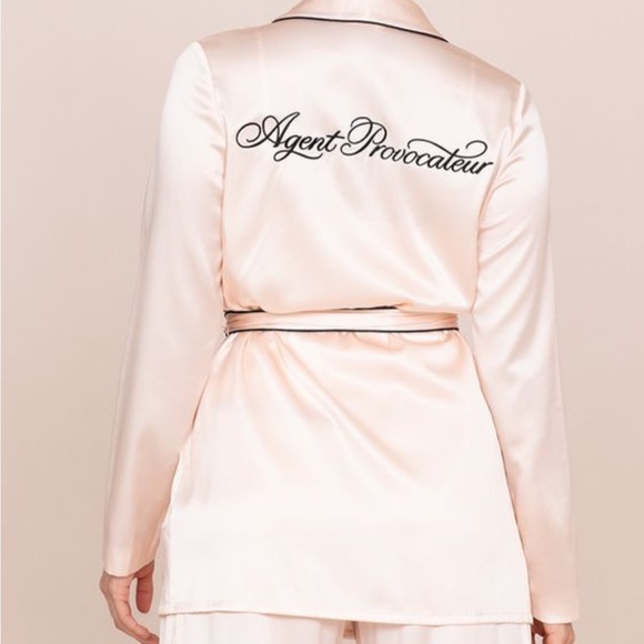 Brand new silk robe - Picture 5 of 7